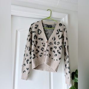 NWT! Abercrombie Cropped Leopard Cardigan